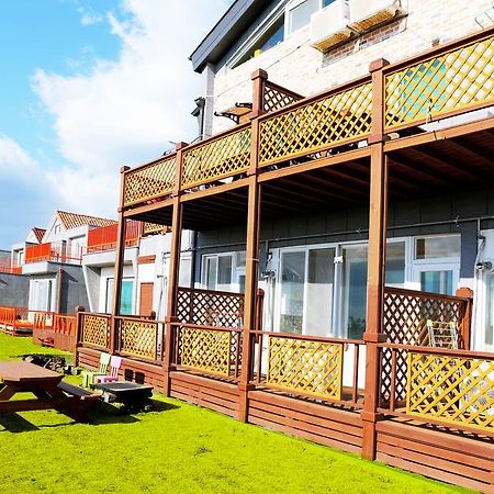 Haevichi Pension ซอกวีโพ ภายนอก รูปภาพ