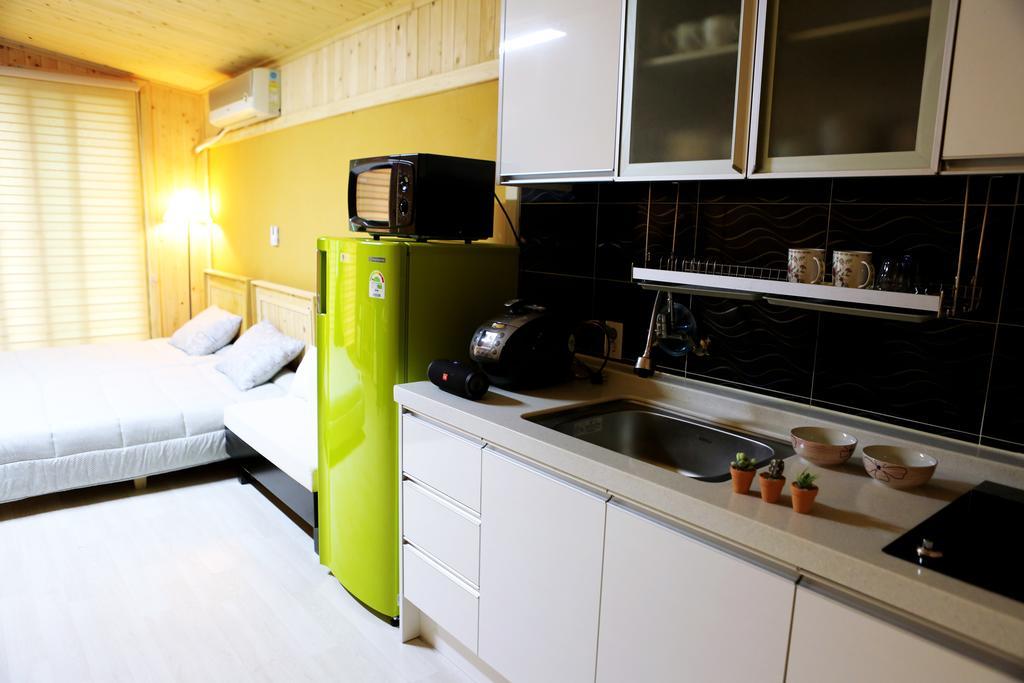 Haevichi Pension ซอกวีโพ ภายนอก รูปภาพ