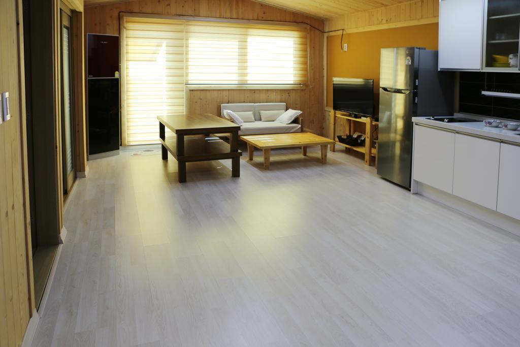 Haevichi Pension ซอกวีโพ ภายนอก รูปภาพ