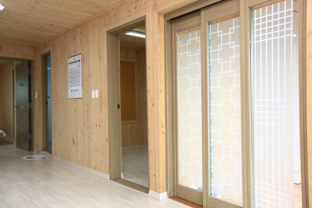 Haevichi Pension ซอกวีโพ ภายนอก รูปภาพ